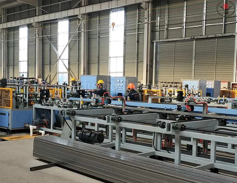 Square steel pipe hardening and tempering system