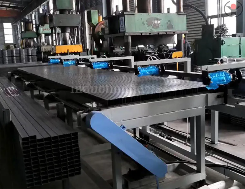 Seamless steel pipe heat treatment furnace