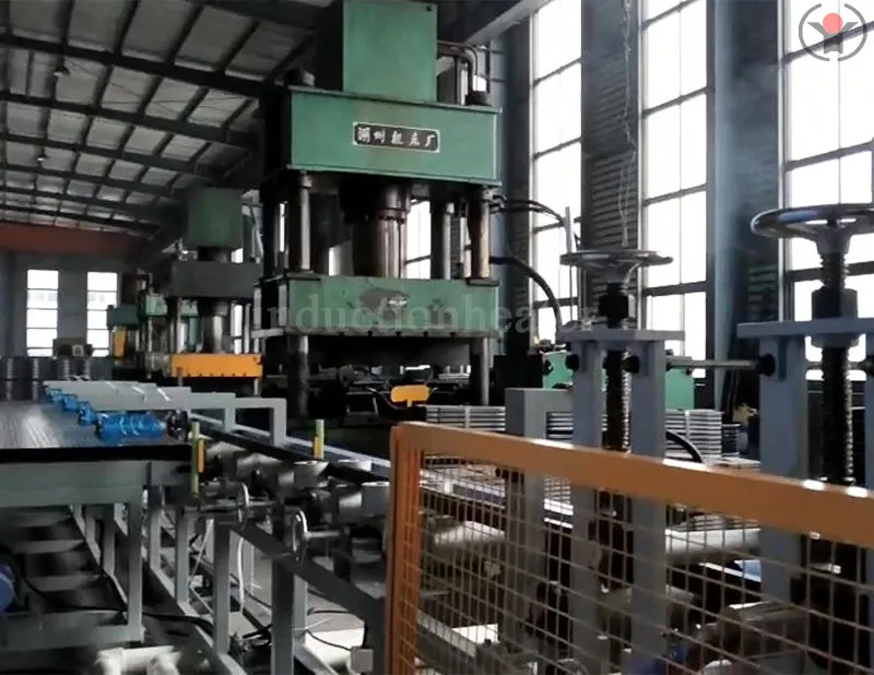 Seamless steel pipe heat treatment system