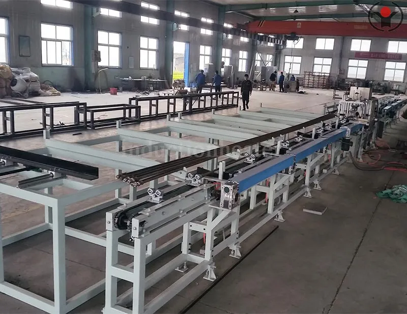 Sucker rod induction hardening and tempering furnace