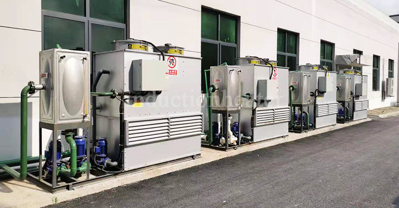 Closed circuit cooling tower