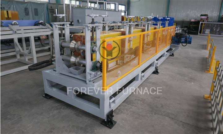 Induction heating equipment for continuous casting billets