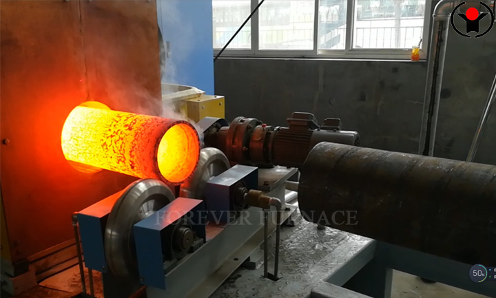 The characteristics of automatic heating equipment for steel pipe
